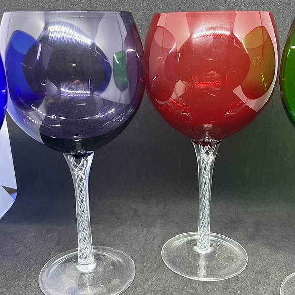 Vintage Balloon Wine Glasses Cocktail Goblets Clear Twisted Stems Hand Blown - Picture 5 of 6